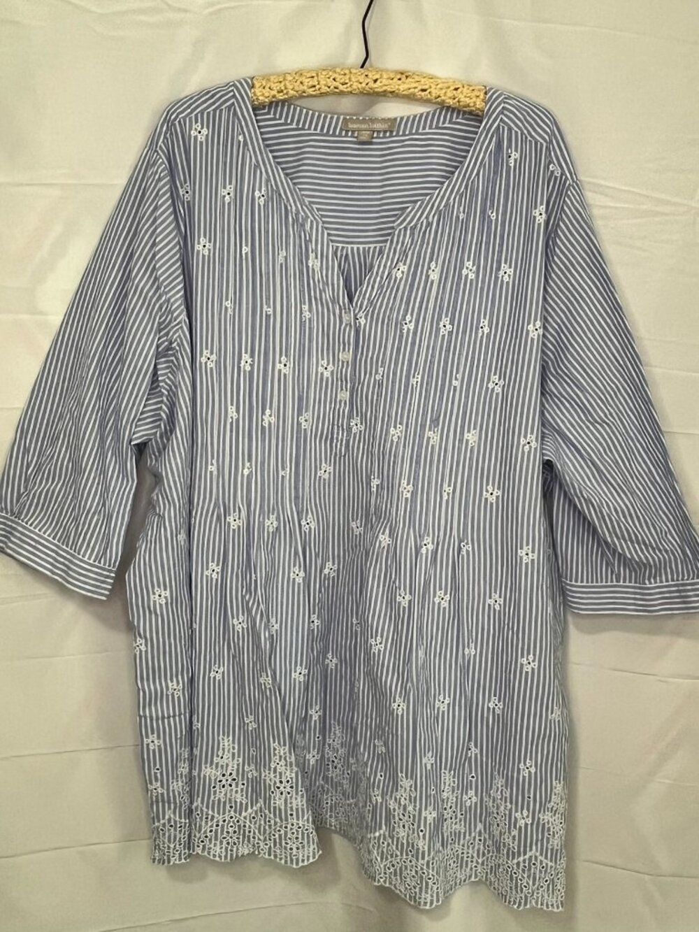 Woman Within Blue & White Striped Eyelet V Neck 3/4” Sleeve Women’s Plus Size 4X